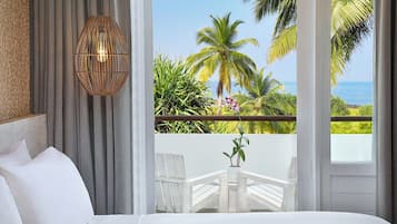 Deluxe Ocean View Room | Premium bedding, Select Comfort beds, minibar, in-room safe