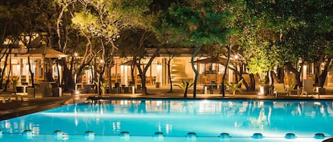 Piscine extérieure