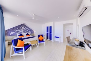 Beach Chalet | 1 Schlafzimmer, hochwertige Bettwaren, Zimmersafe, Schreibtisch