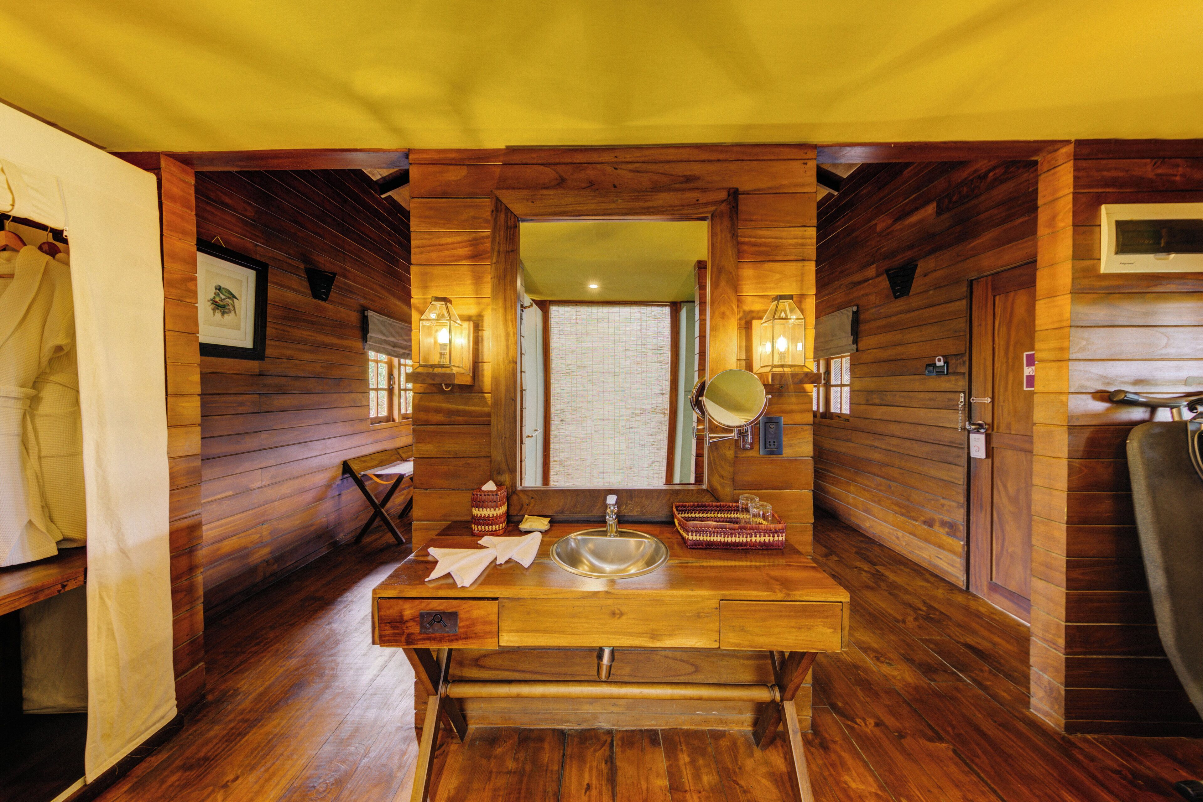 beach chalets king | bathroom sink