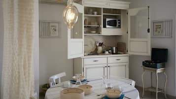 Alloggio panoramico su due livelli | Cucina privata | Macchina per caffè espresso, macchina per tè/caffè