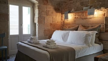 ์ํผ๋ฆฌ์ด๋ฃธ | ์ค๋ฆฌ/๊ฑฐ์ํธ ์ด๋ถ, ํ๋ก์ฐํ ์นจ๋, ๊ฐ์ค ๋ด ๊ธ๊ณ , ๋ฐฉ์ ์ค๋น