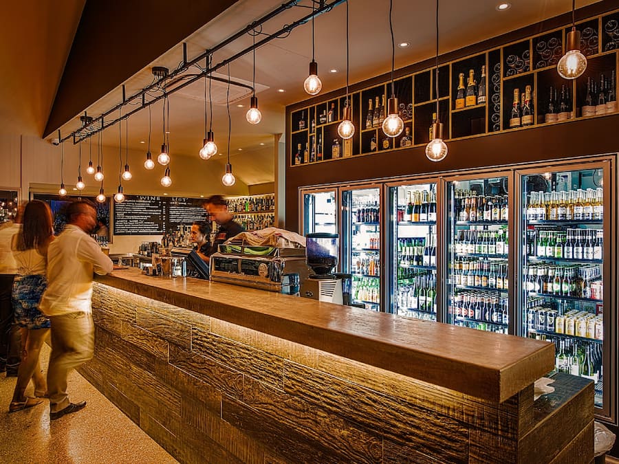 Breakfast served, seafood, pool views