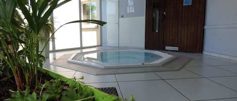 Tina de hidromasaje interior