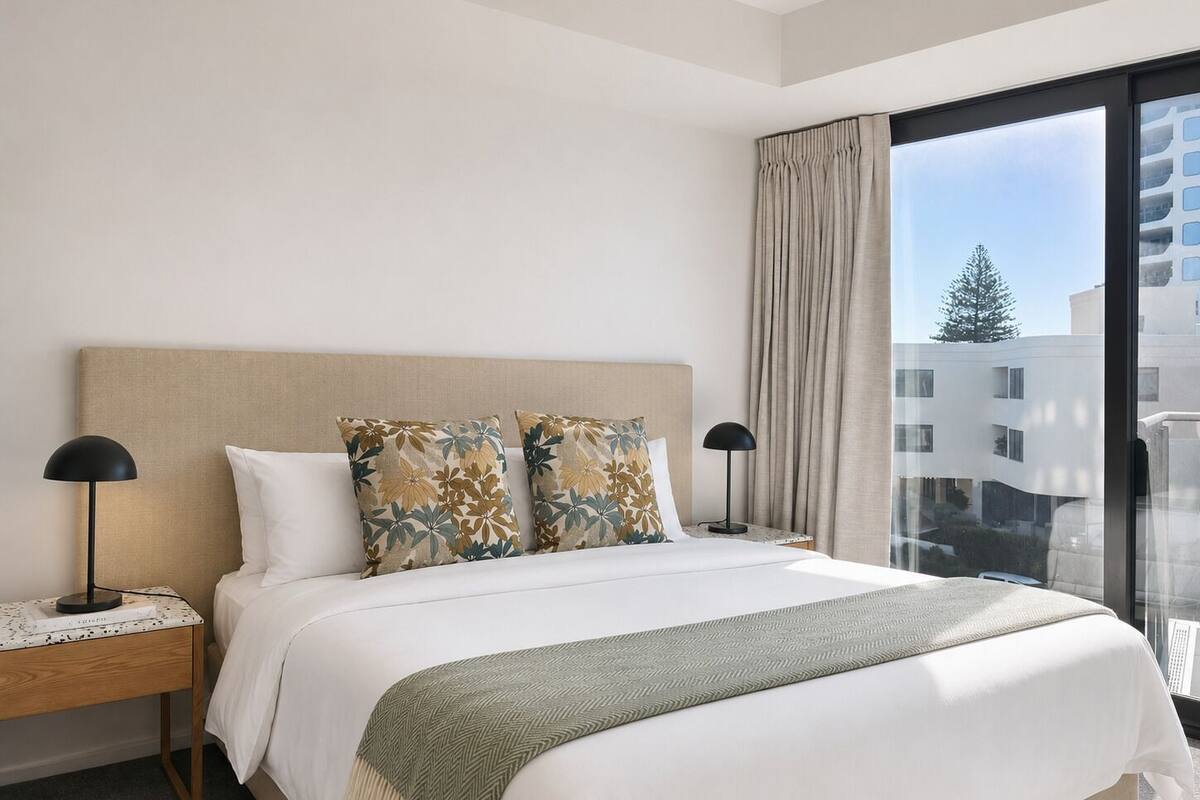 Superior Apartment, 1 Bedroom, Kitchen (Apartment) | Iron/ironing board, WiFi (free), individually furnished, bed sheets