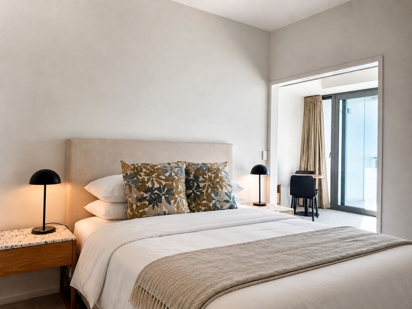 Studio Apartment | Iron/ironing board, WiFi (free), individually furnished, bed sheets