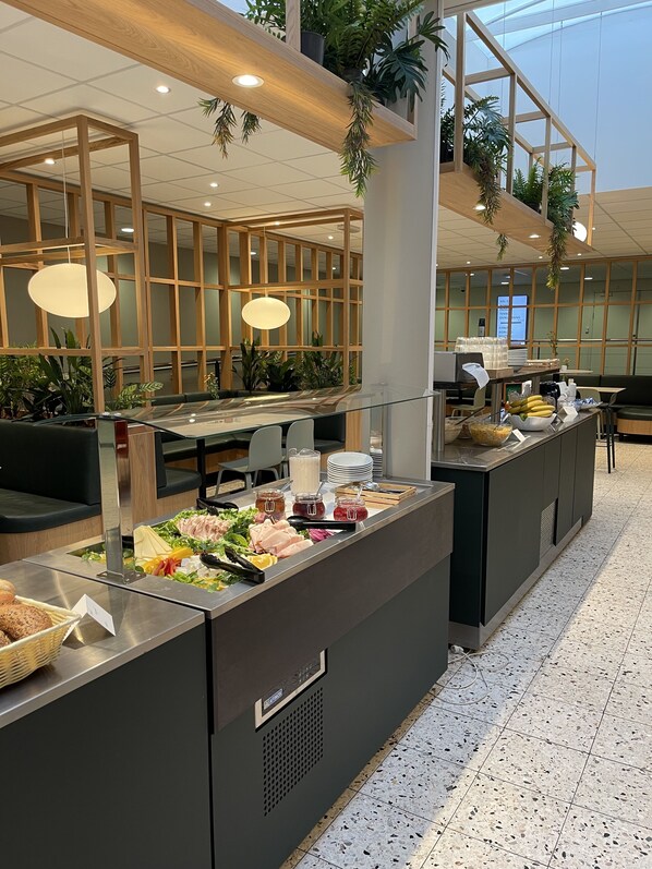 Kontinental morgenmad hver dag (75 DKK pr. person)