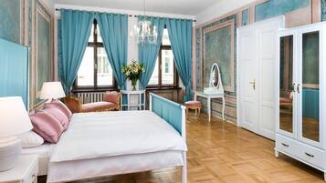 Deluxe-sviitti (Florianska Street) | 1 makuuhuone, työpöytä, kannettavalle tietokoneelle sopiva työtila