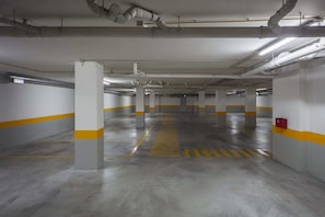 ที่จอดรถฟรี