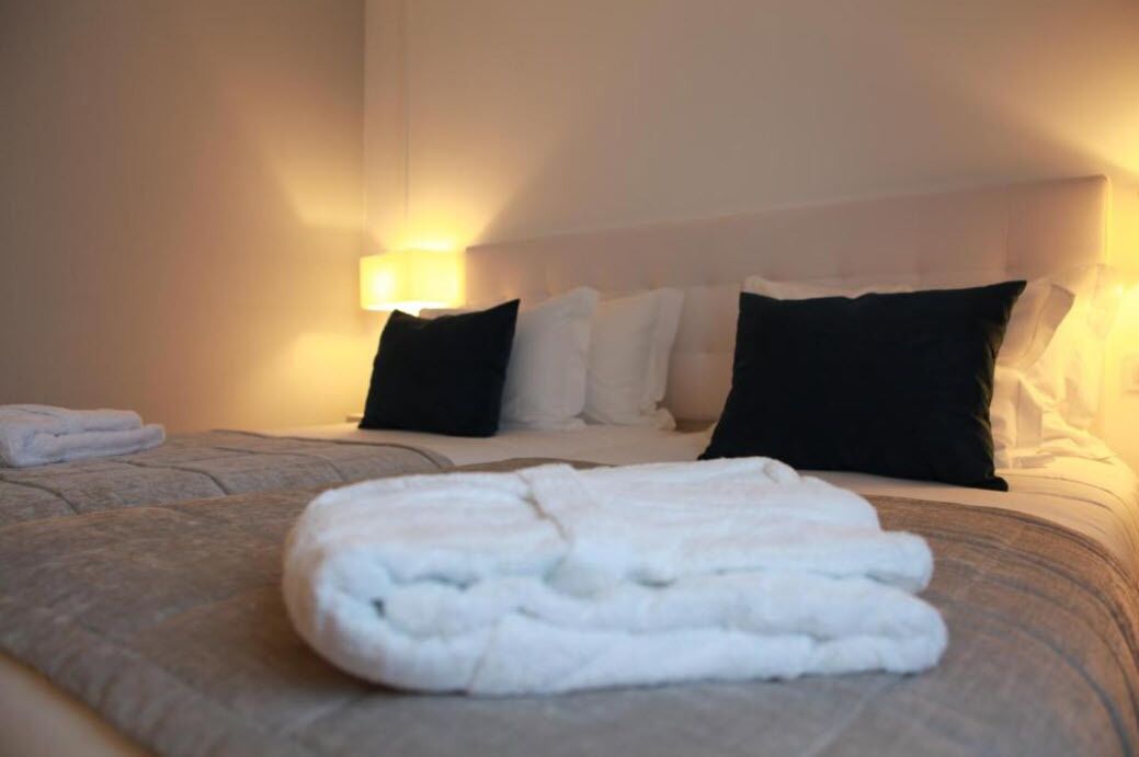 single room | memory-foam beds, minibar, in-room safe, individually decorated