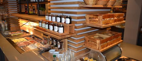 Daily buffet breakfast (EUR 14.5 per person)