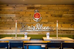 Se sirven cenas y cocina regional