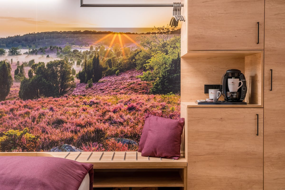 1 bedroom, in-room safe, desk, laptop workspace