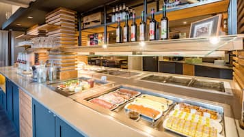 Daily buffet breakfast (EUR 14.5 per person)
