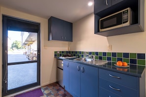 Apartment, 2 Schlafzimmer | Eigene Küche | Kühlschrank, Mikrowelle, Herdplatte, Wasserkocher