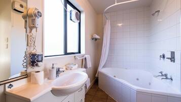 Premier Studio with Large Bath | Private spa tub