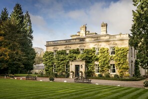 واجهة المنشأة