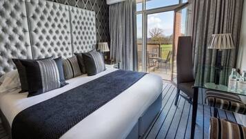 Suite | Egyptian cotton sheets, premium bedding, pillowtop beds, in-room safe