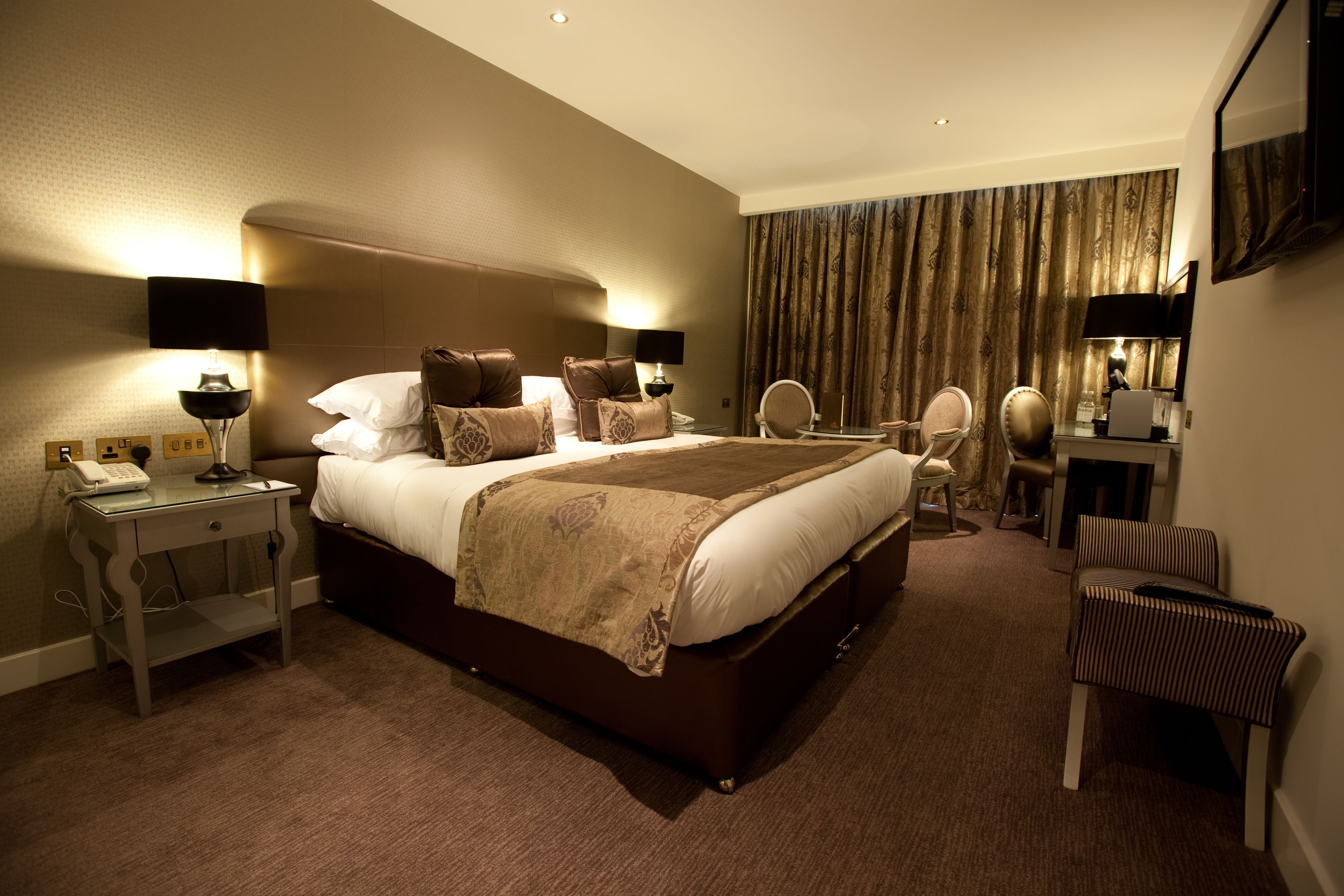 executive double room | egyptian cotton sheets, premium bedding, pillow-top beds, in-room safe