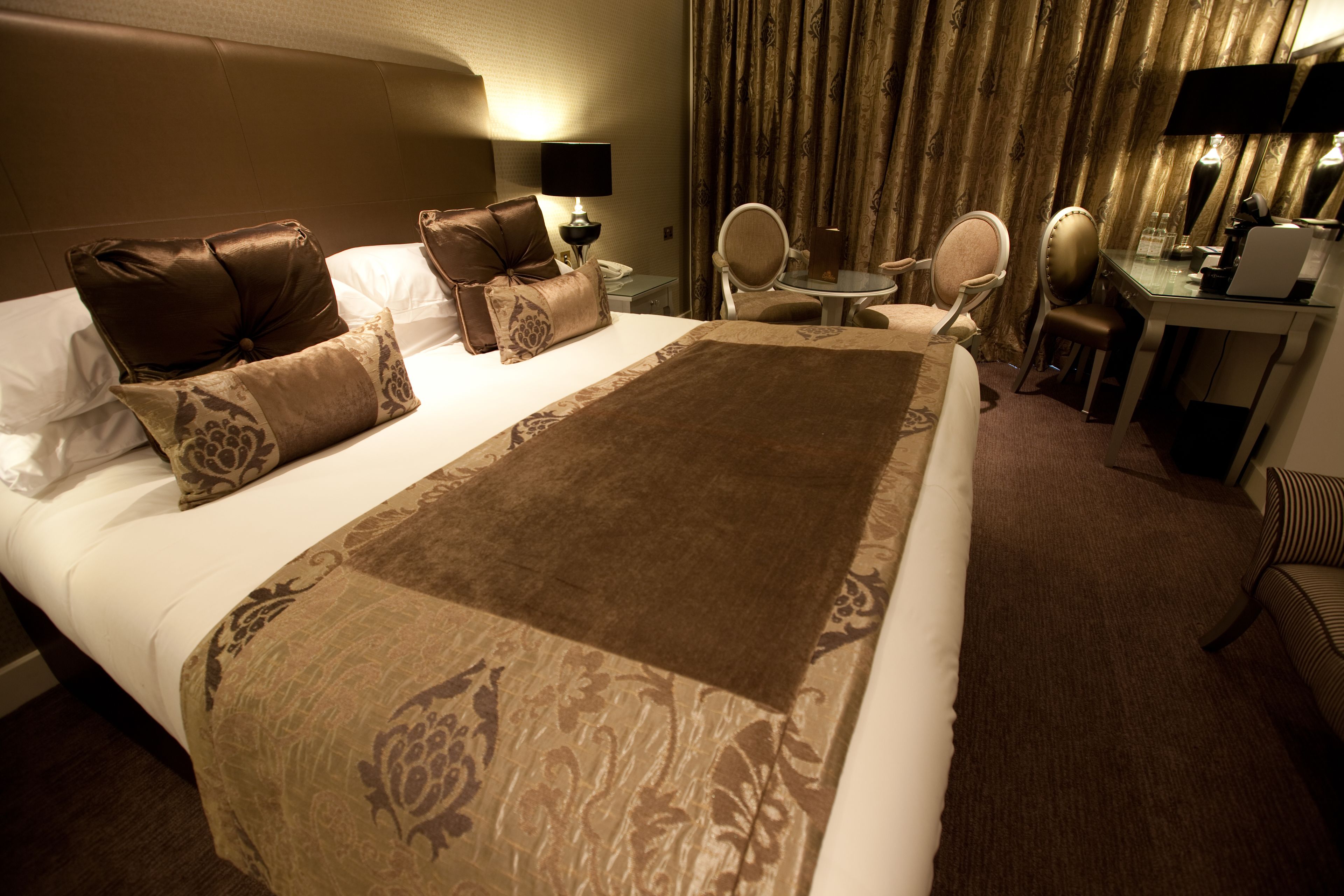 executive double room | egyptian cotton sheets, premium bedding, pillow-top beds, in-room safe