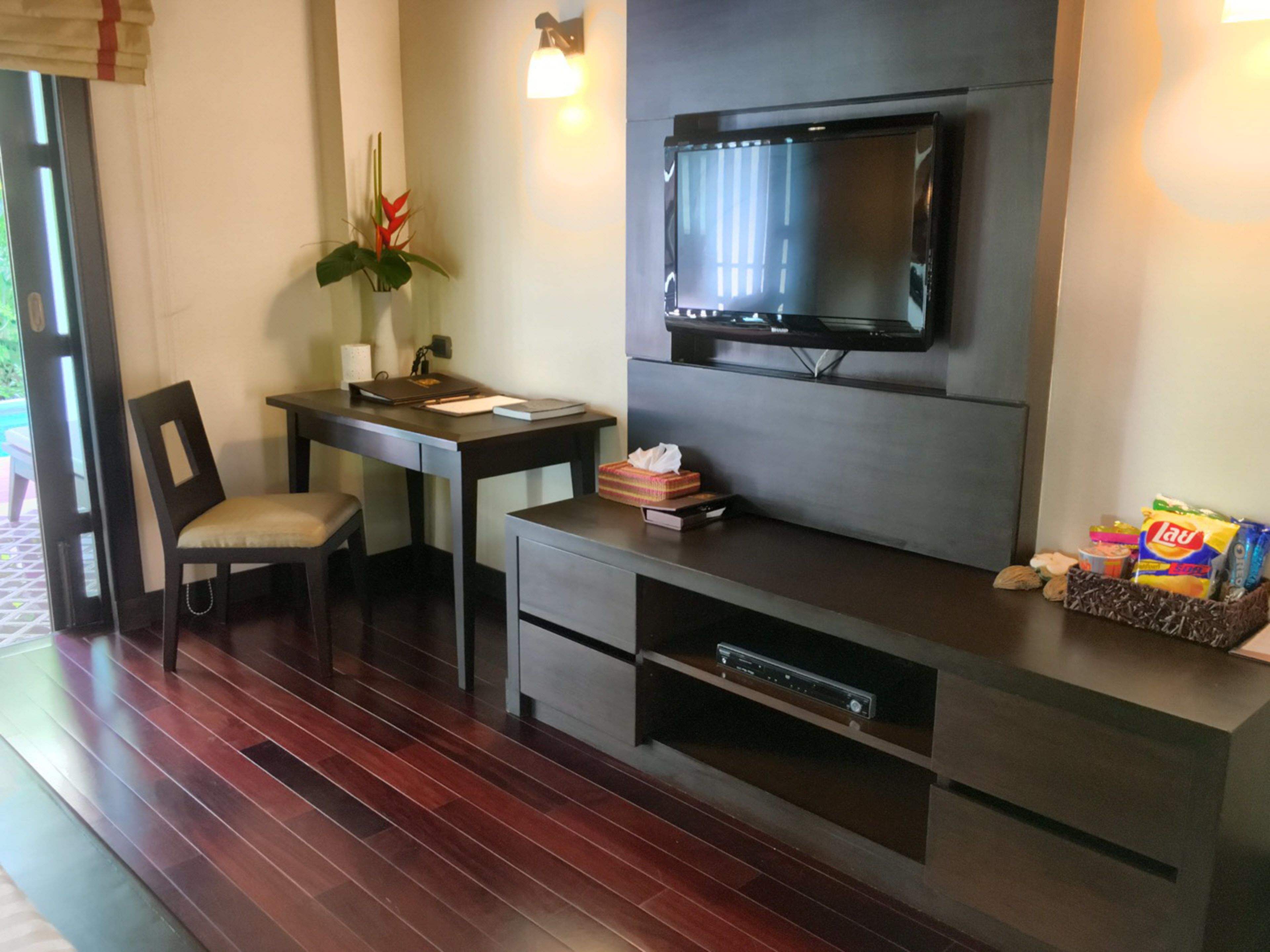 premier room, pool access | room amenity