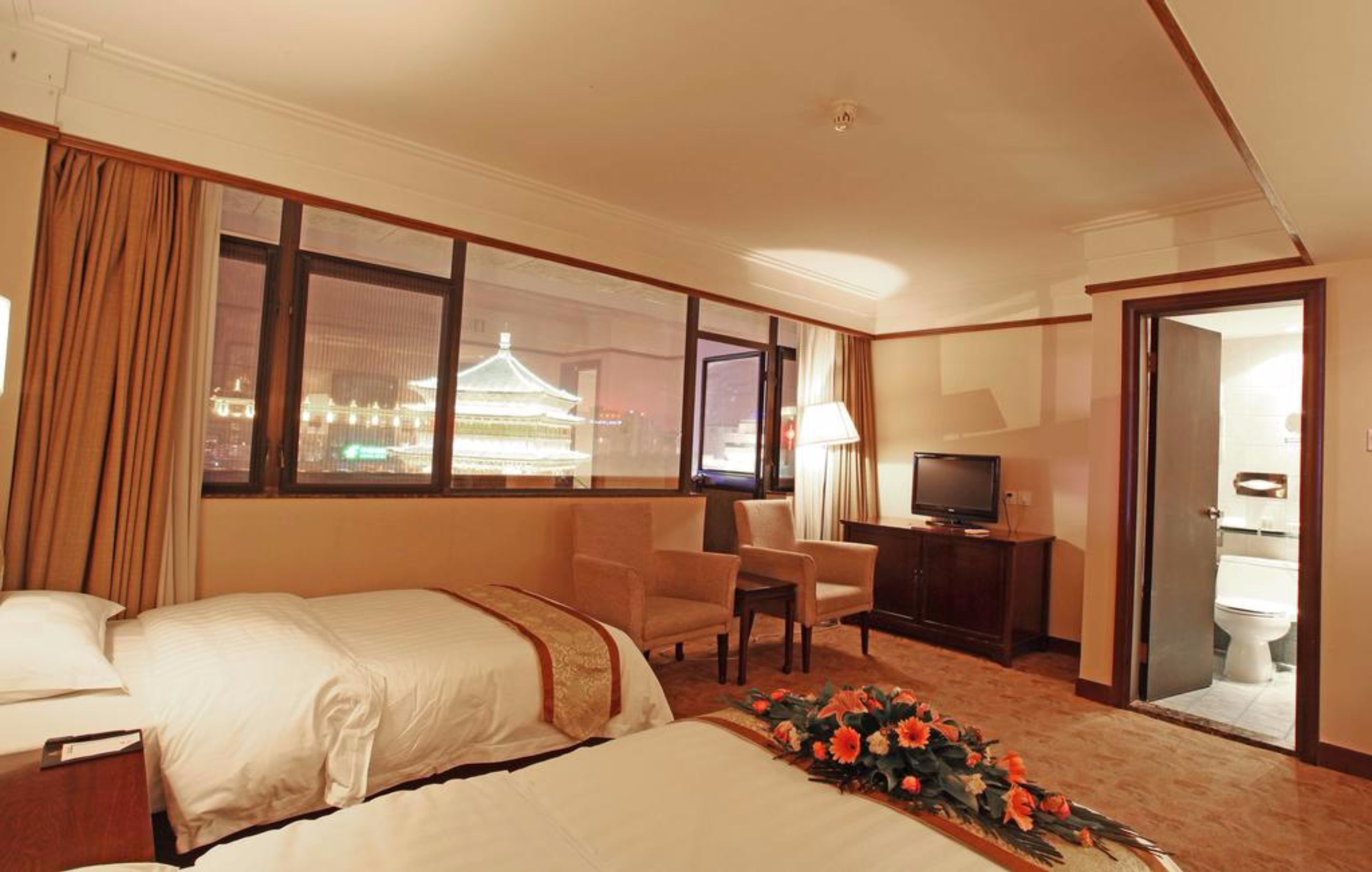 minibar, in-room safe, desk, iron/ironing board