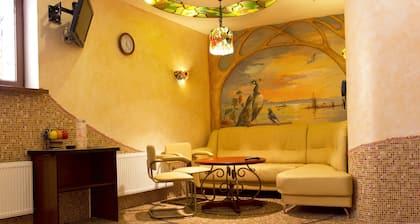 City Club Hotel