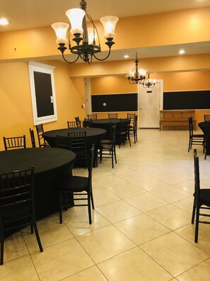 Meeting facility - SunView Motel (Tannersville)