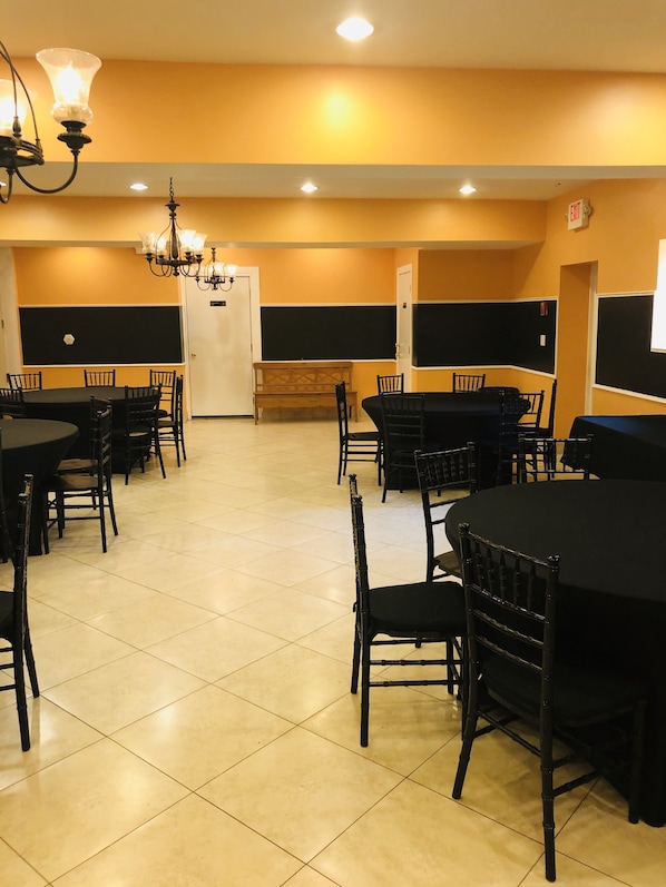 Meeting facility