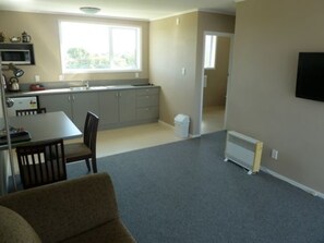 Apartment, 1 Bedroom (2 people) | Living area