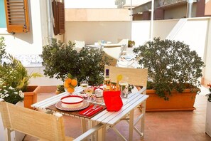 Terrace/patio - Rosa dei Venti Appartamenti (Trapani)