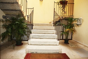 Staircase - Rosa dei Venti Appartamenti (Trapani)