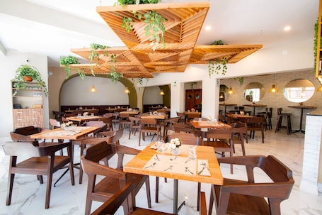 Restaurant. El Tumi