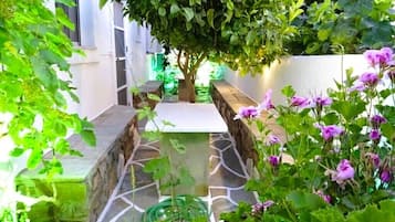 32-inch flat-screen TV with cable channels, LED TV