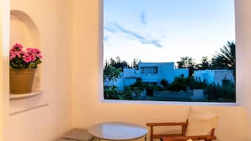 Standard Apartment, 3 Bedrooms, Non Smoking, Refrigerator (First Floor, 7-9 adults) | Living area | 32-inch flat-screen TV with cable channels, LED TV