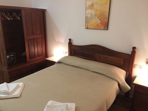 Double or Twin Room | In-room safe, soundproofing, rollaway beds, free WiFi - Hotel Manantiales (Torremolinos)