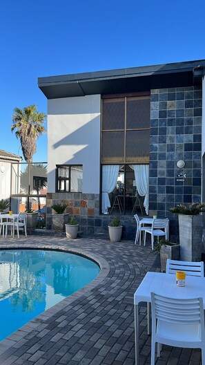 Front of property - Le Blue Guesthouse (Gqeberha (Port Elizabeth))
