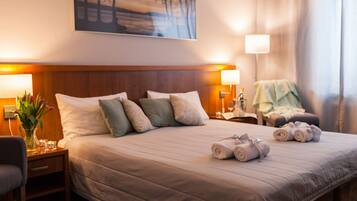 Double or Twin Room | In-room safe, desk, iron/ironing board, free cots/infant beds