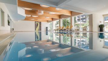 2 indoor pools, outdoor pool
