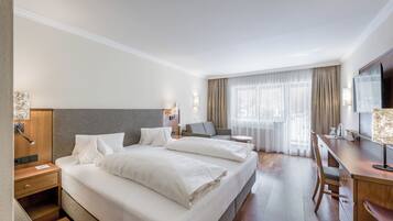 Comfort-Doppelzimmer, Balkon | Allergikerbettwaren, Minibar, Zimmersafe, kostenloses WLAN