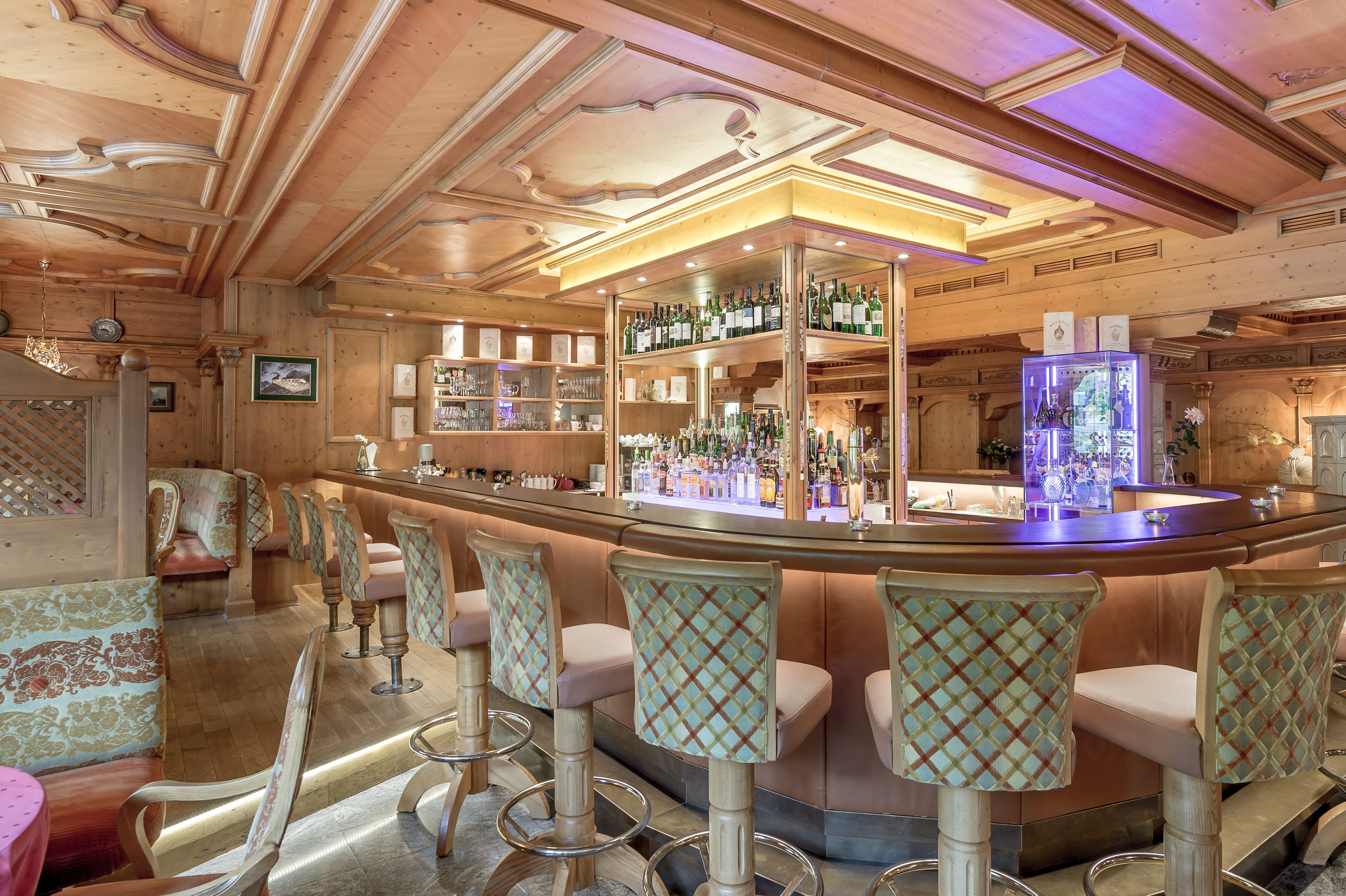Bar (in der Unterkunft)