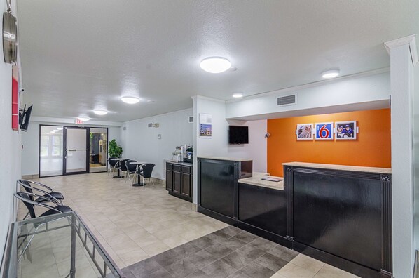 Coffee and/or coffee maker - Motel 6 Troy (Troy)