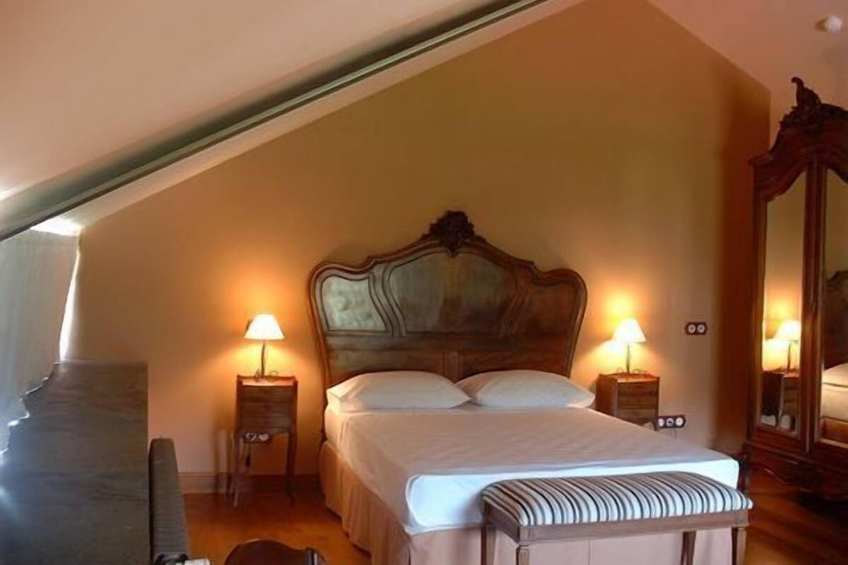 Superior Double Room | Desk, soundproofing, cribs (free), rollaway beds (surcharge)