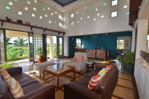 Reception - Hotel Soffia Boracay (Boracay Island)