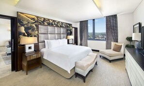 プレジデンシャル スイート | ピロートップベッド、ミニバー、セーフティボックス (室内)、デスク