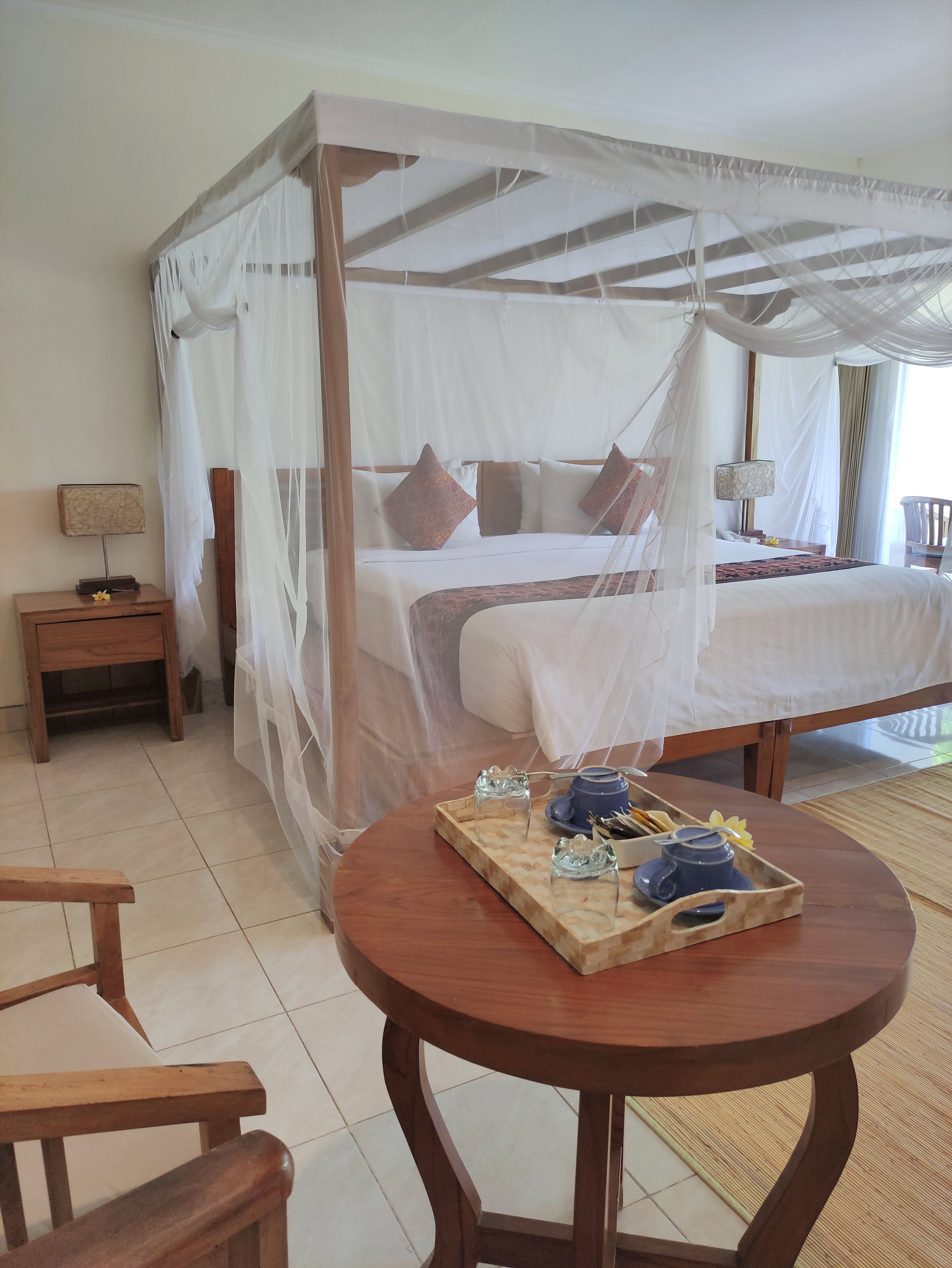 Habitación doble Deluxe | Ropa de cama de alta calidad y caja de seguridad en la habitación 