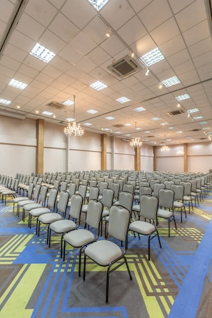 Meeting facility