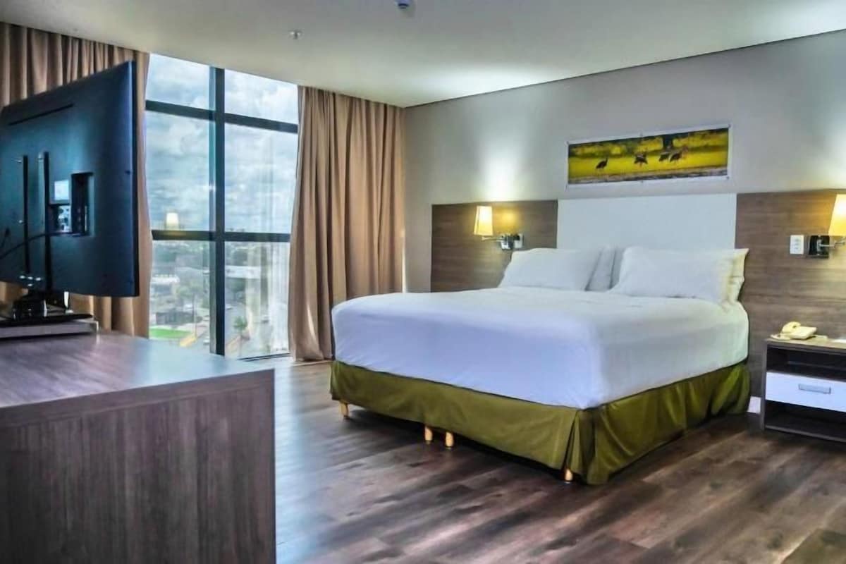 Ropa de cama de alta calidad y minibar 