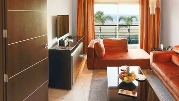 Suite Junior | Salle de séjour | Télévision