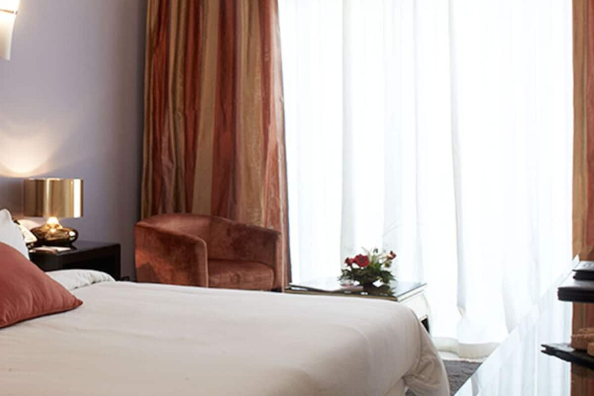 Minibar, in-room safe, cots/infant beds, rollaway beds